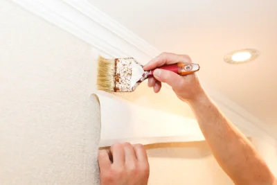 Pose de papier peint à Étais — revêtements muraux et toiles de verre
